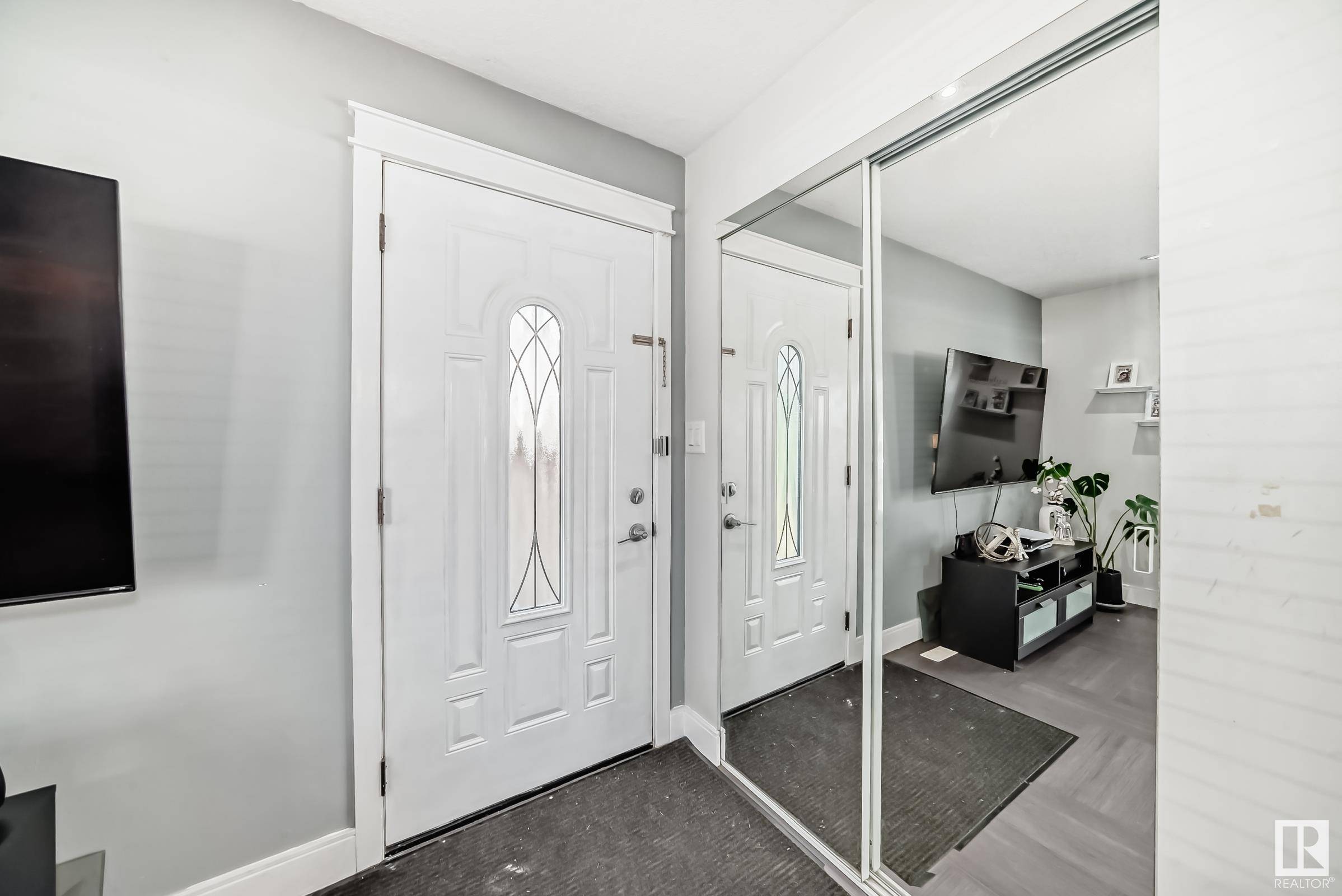 Edmonton, AB T5X 4W7,12603 161 AV NW