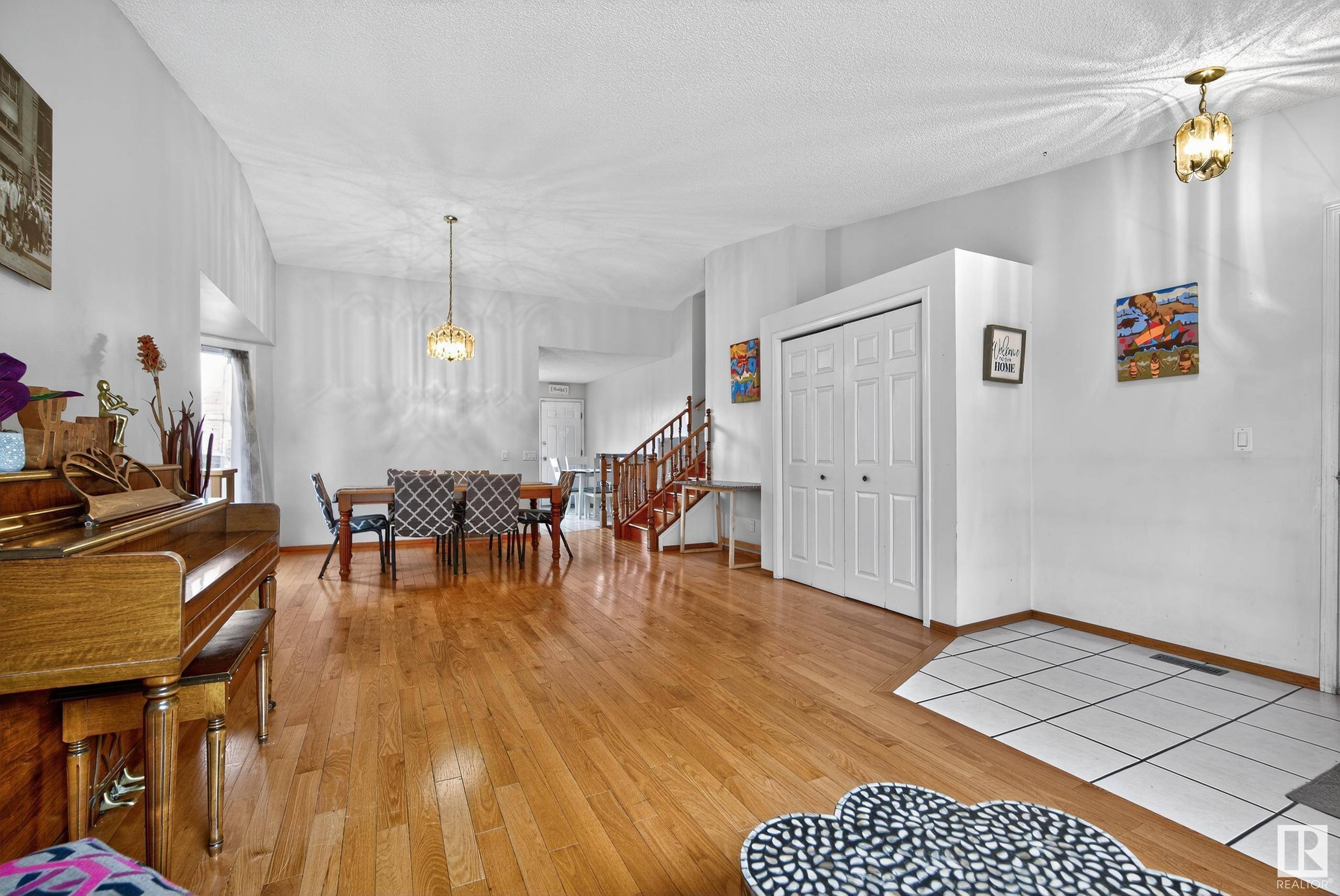 Edmonton, AB T5Z 2W7,16915 91 ST NW