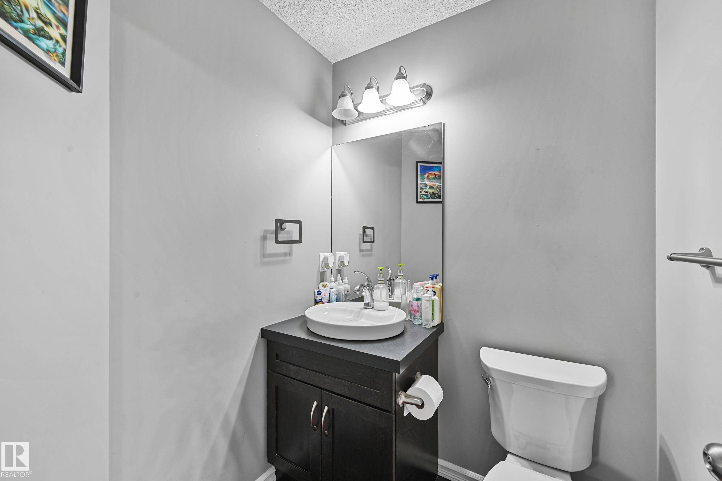 Edmonton, AB T6T 0W9,4158 6A ST NW