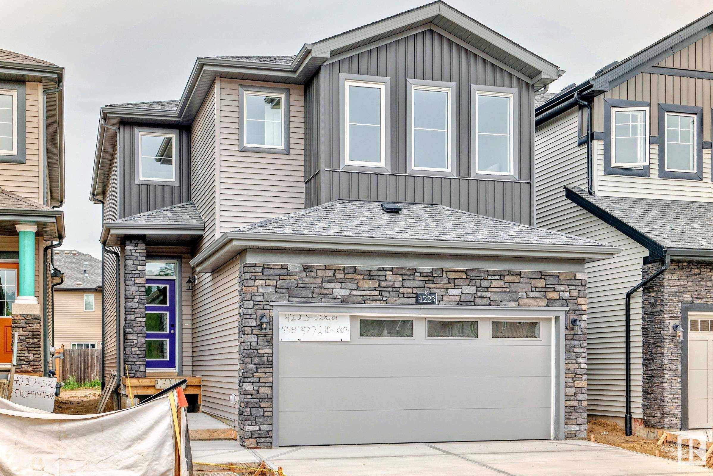 4223 206 ST NW, Edmonton, AB T6M 3E3