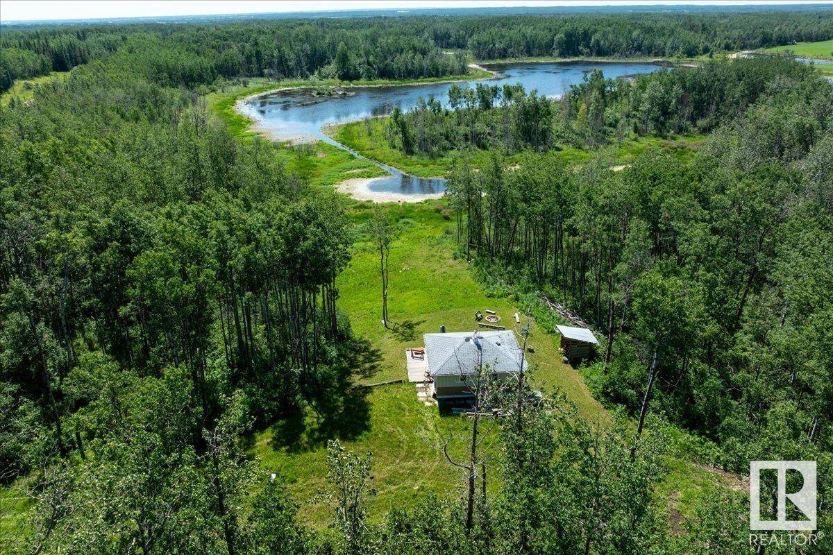 RR 192 & TWP RD 523, Rural Beaver County, AB T0B 4J5