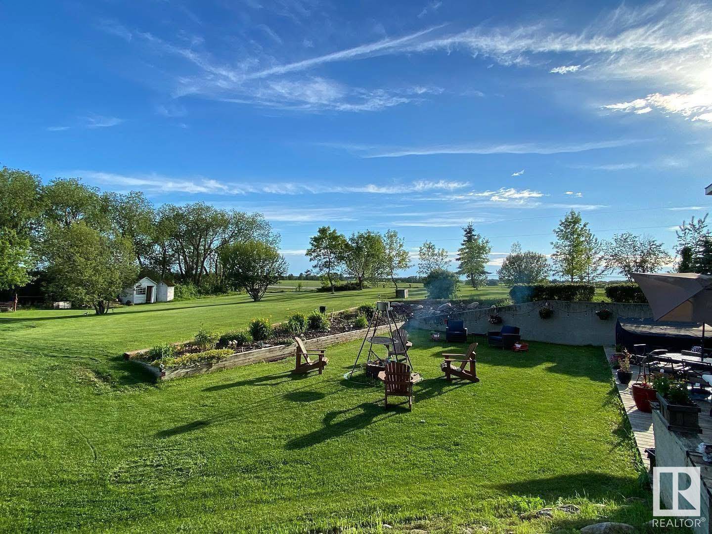 49231 Hwy 814 NW, Rural Leduc County, AB T4X 2R1