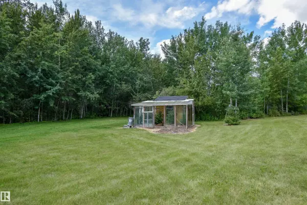 Rural Lac Ste. Anne County, AB T0E 0A0,3, 54429 Ste. Anne Trail