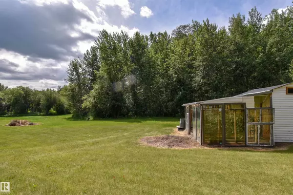 Rural Lac Ste. Anne County, AB T0E 0A0,3, 54429 Ste. Anne Trail