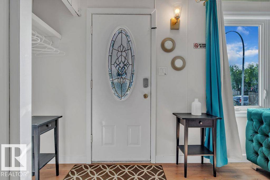 Edmonton, AB T5P 3H1,9606 161 ST NW