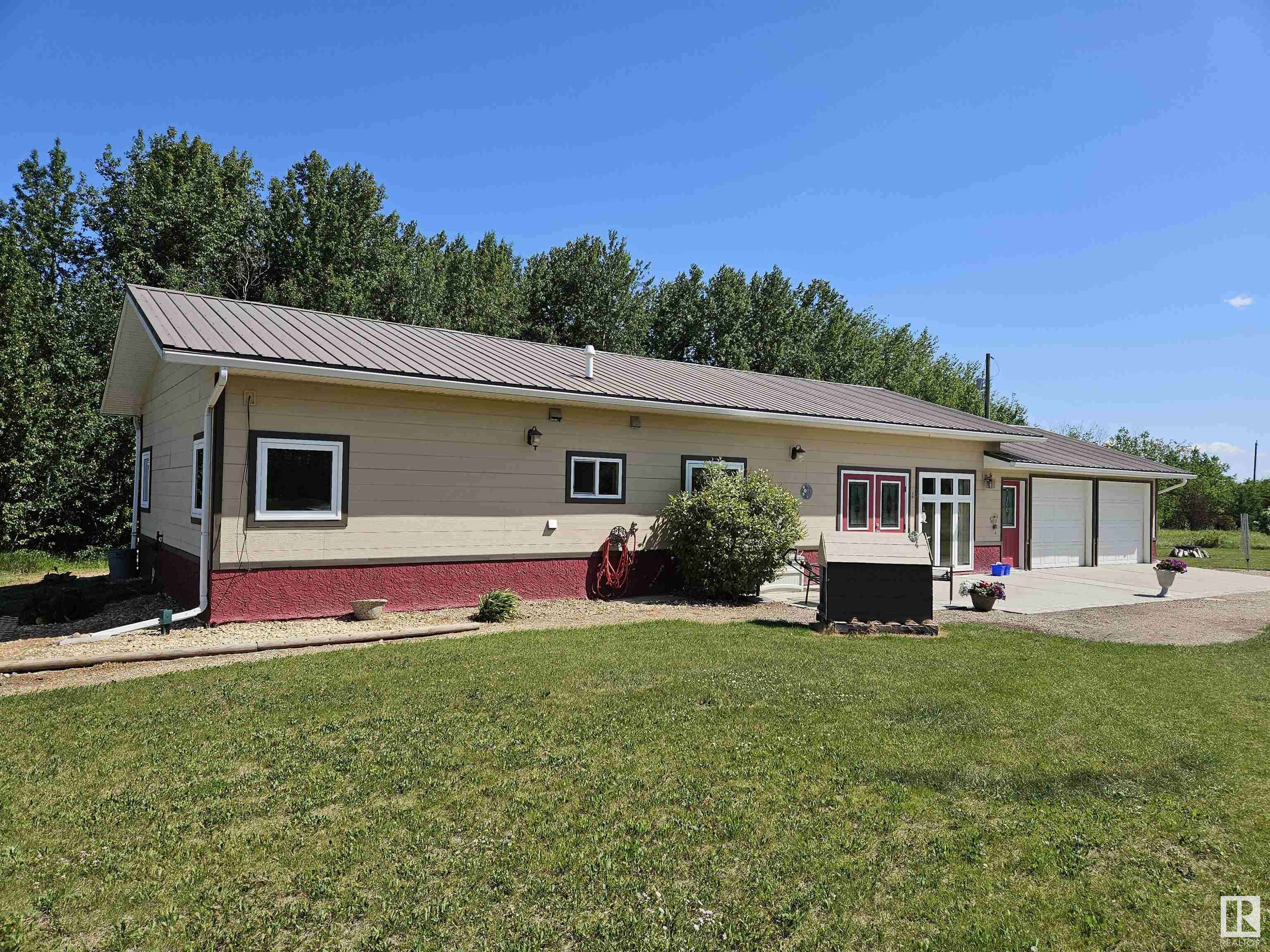 56320 Range Road 102A, Rural St. Paul County, AB T0A 2G0
