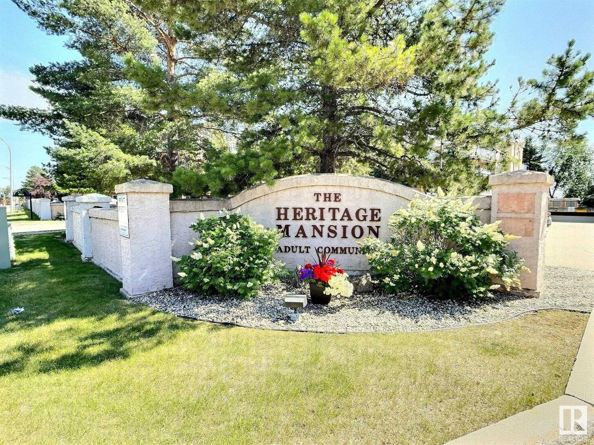 #208 10945 21 AV NW, Edmonton, AB T6J 6R3