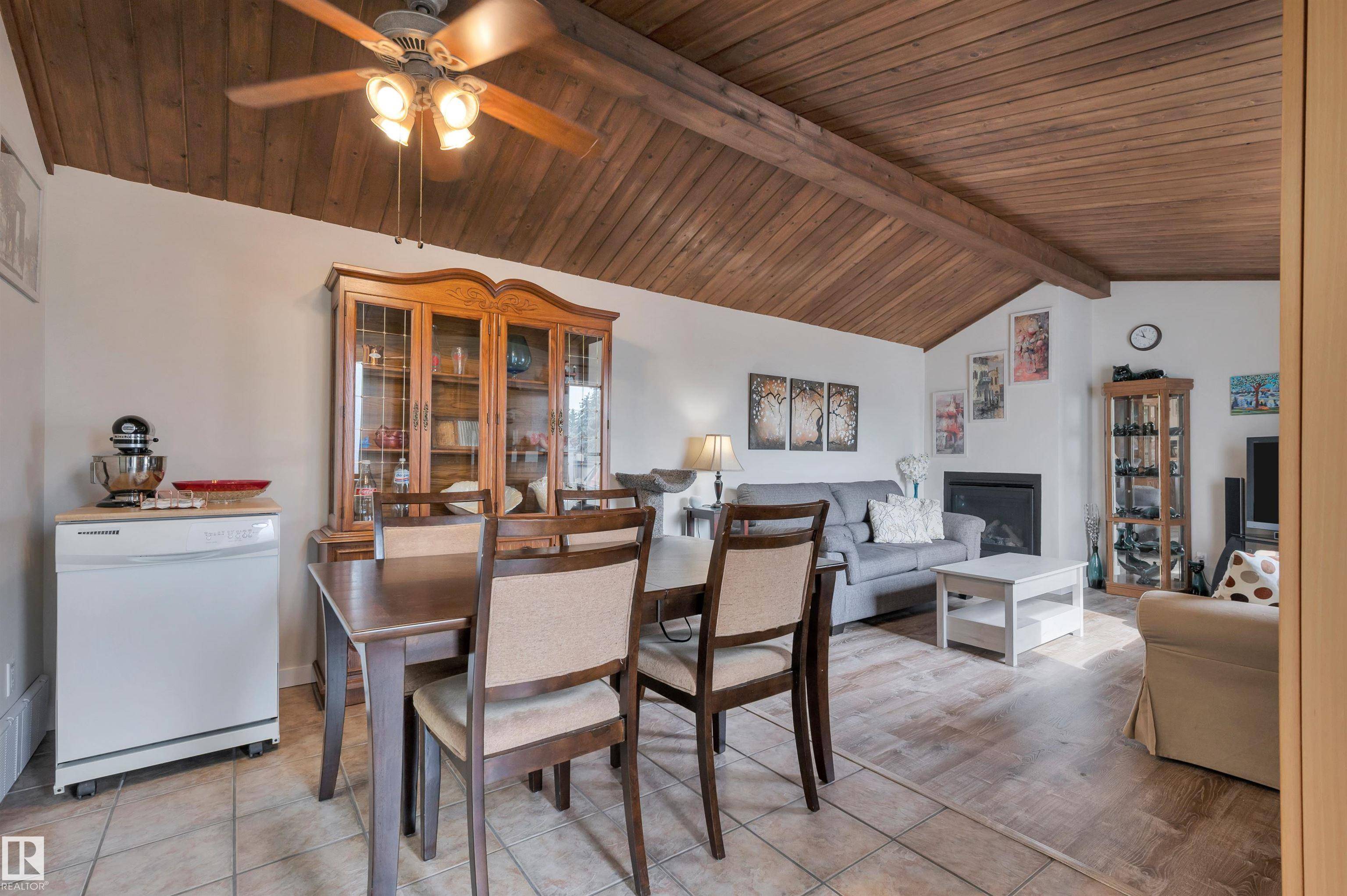 Edmonton, AB T5T 1Y6,#214 214 Marlborough PL NW