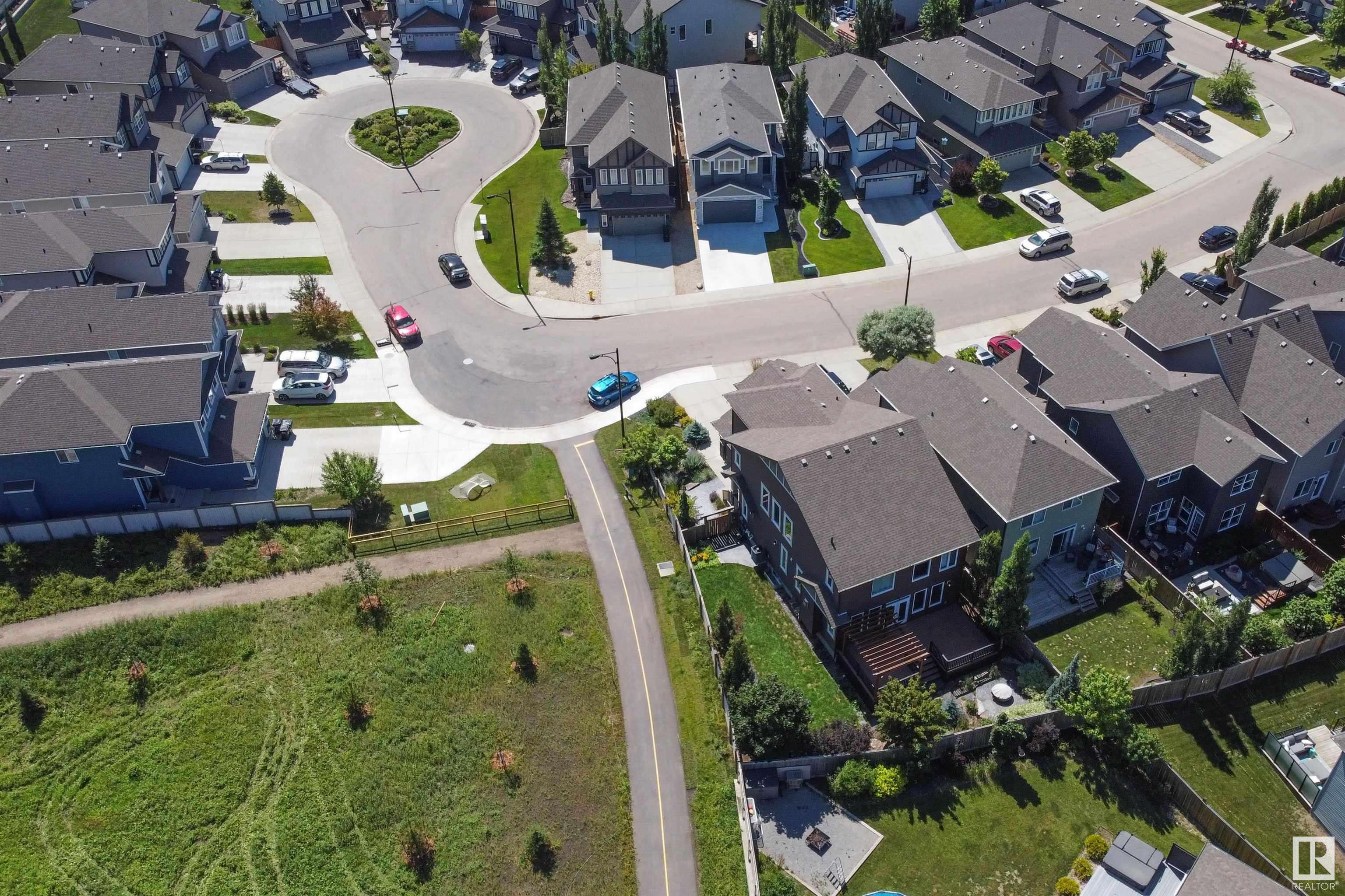 Sherwood Park, AB T8H 0K3,17 Sunbury PL