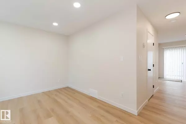 Spruce Grove, AB T7X 4J9,#1305 610 KING ST