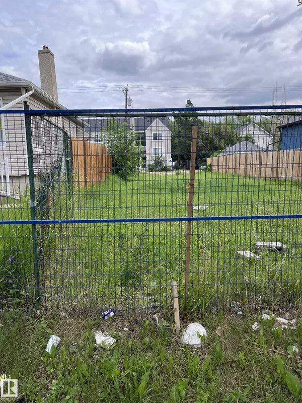 Edmonton, AB T5G 1Y3,11715 97 ST NW