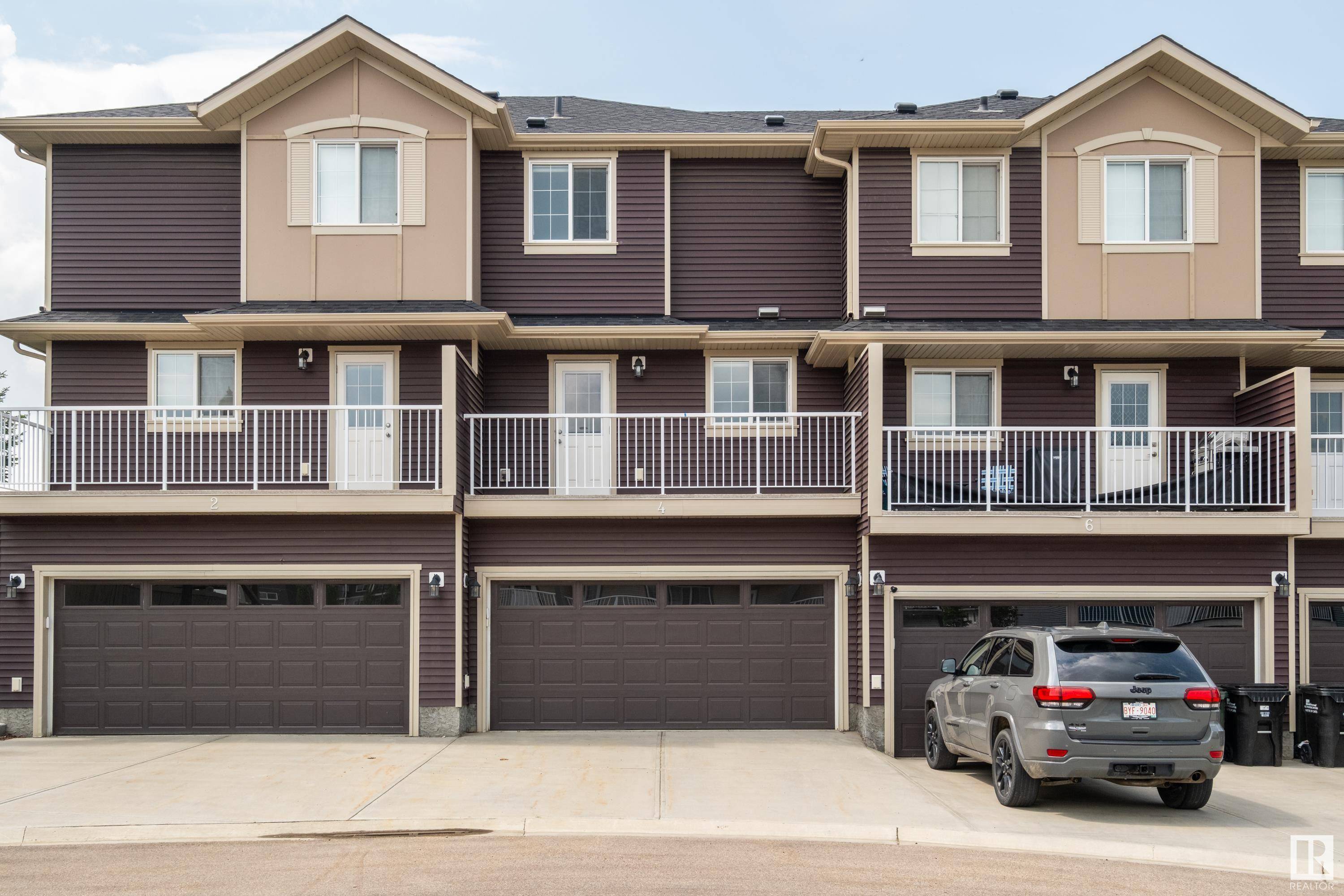 Sherwood Park, AB T8H 0Z8,#4 20 Augustine CR
