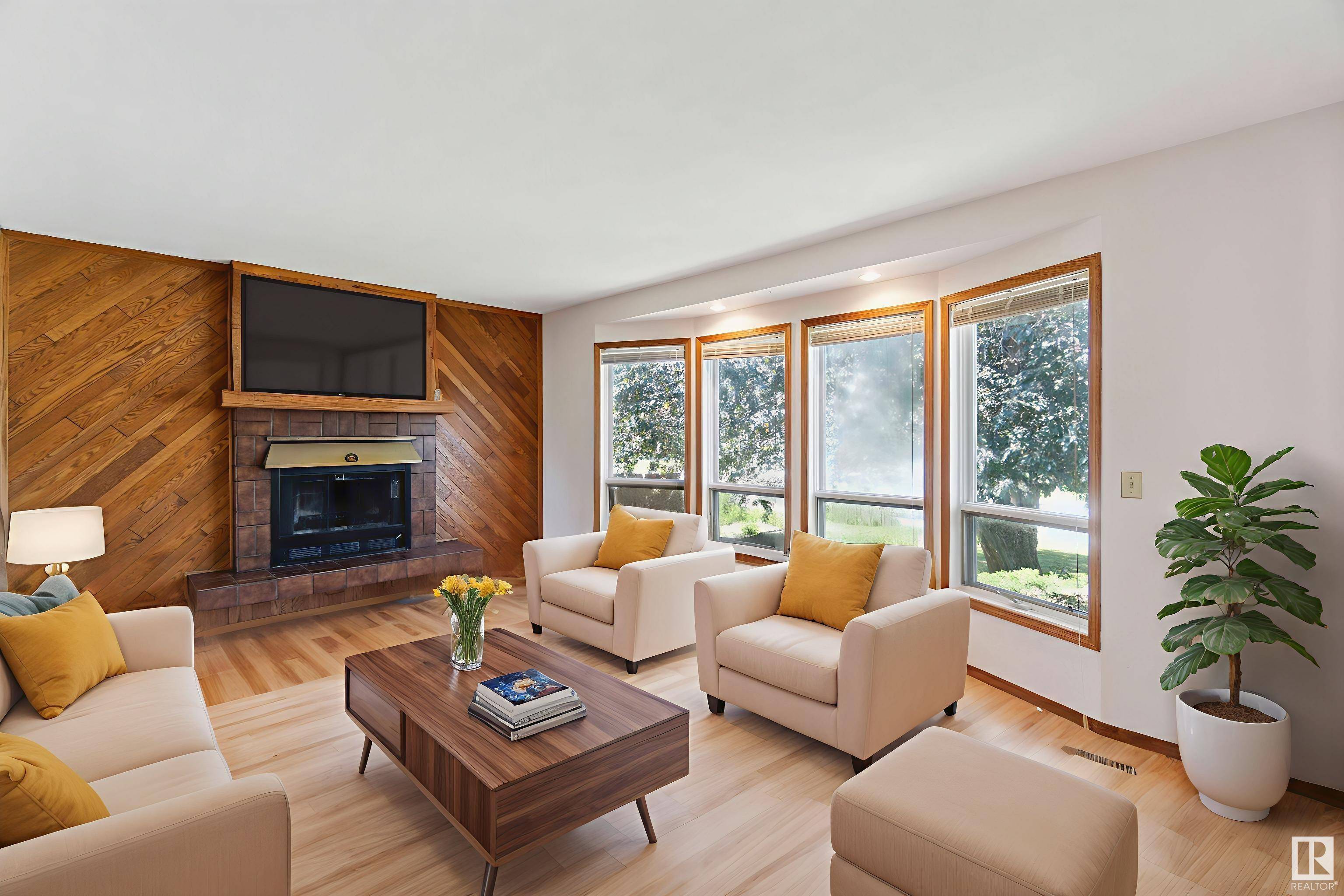 Edmonton, AB T5H 3P1,10951 118 ST NW