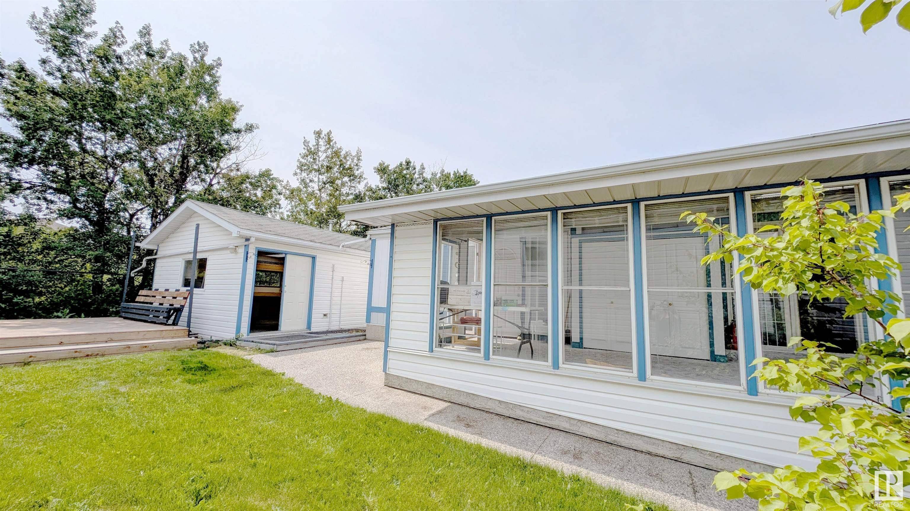 Sherwood Park, AB T8H 1V2,1540 Jubilee WD