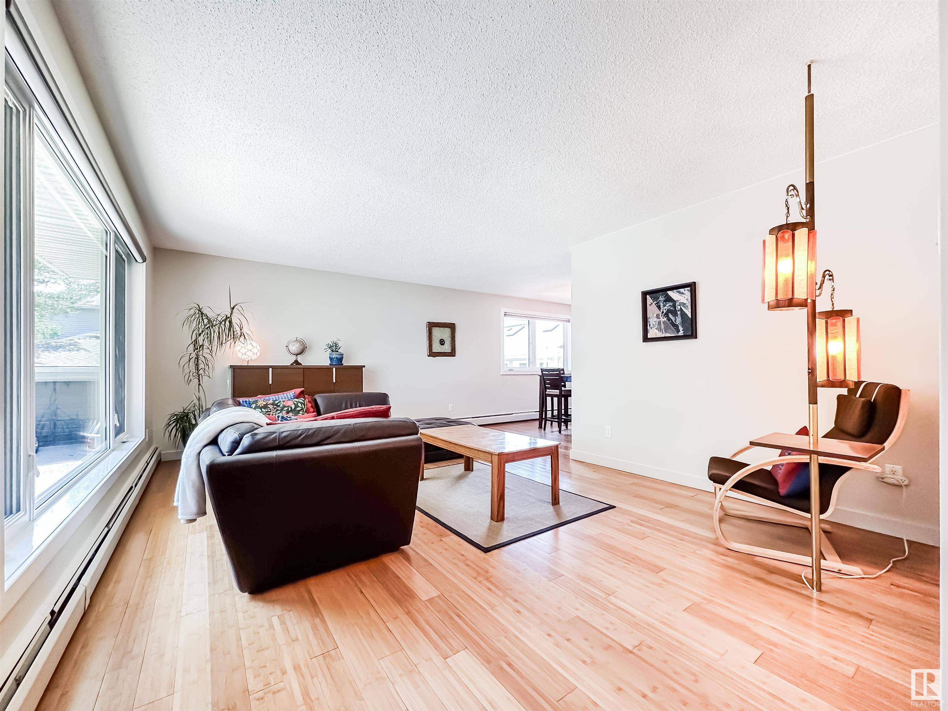 Edmonton, AB T5B 1R4,11116 69 ST NW
