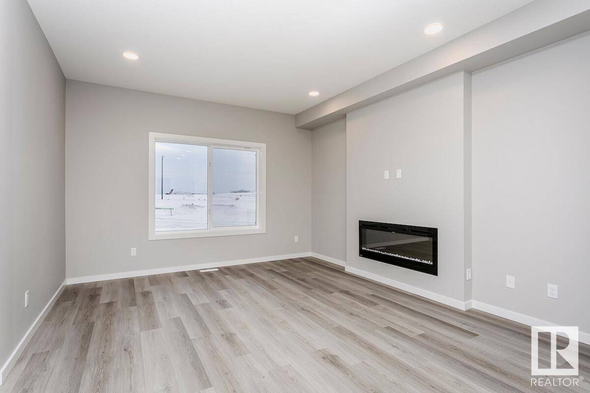 Spruce Grove, AB T7X 0C9,35 Gambel LO