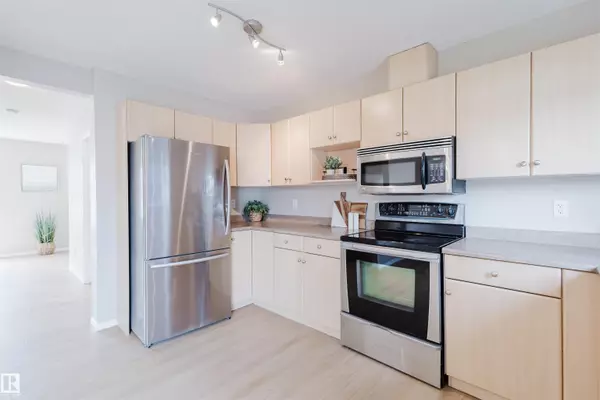 Edmonton, AB T6T 0B5,#80 2503 24 ST NW