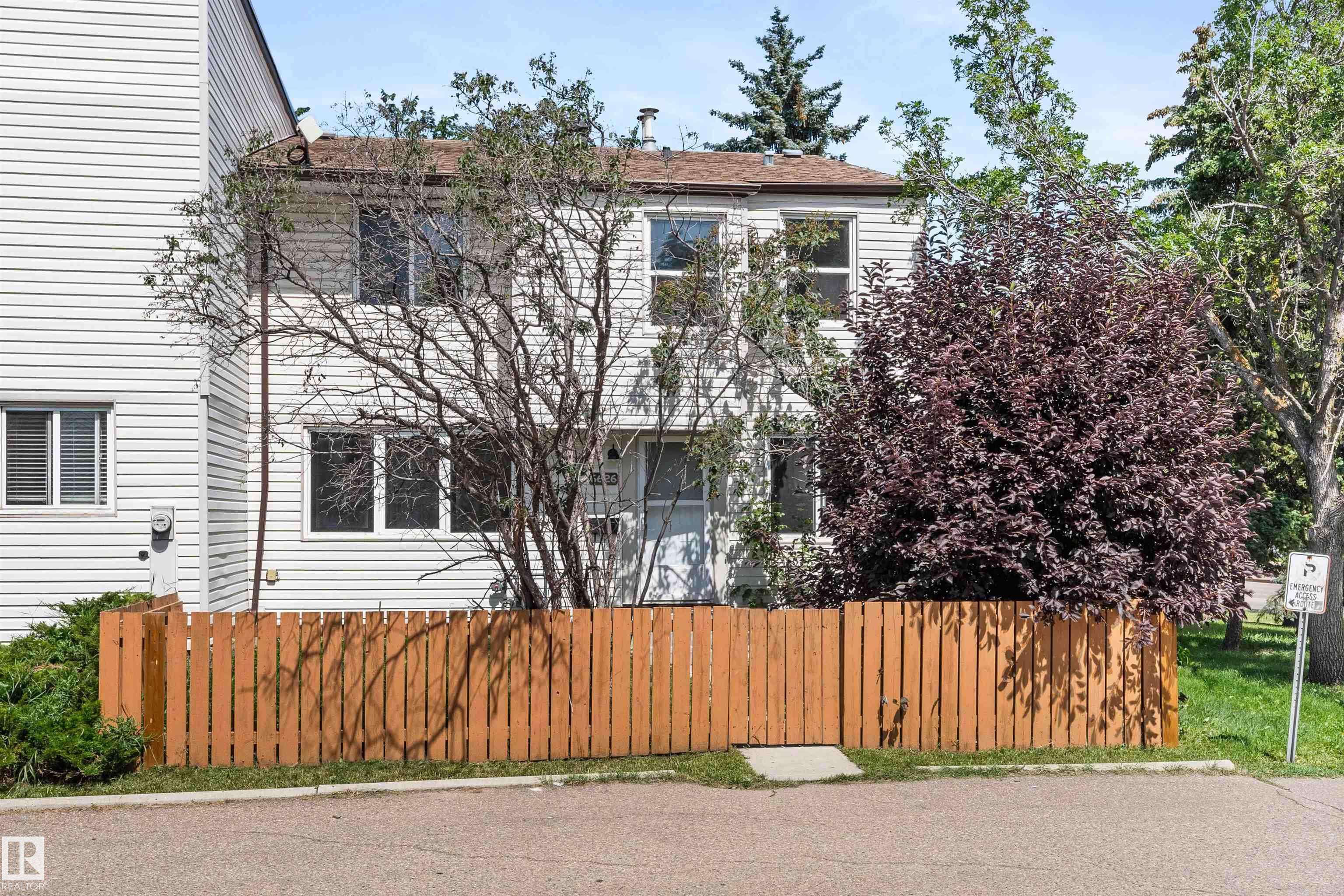 Edmonton, AB T5T 2A2,6626 178 ST NW