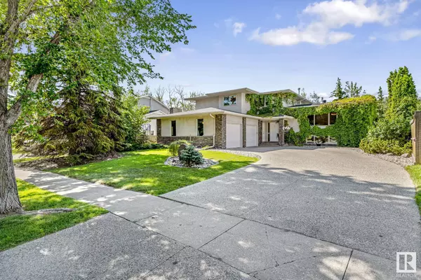 16207 PATRICIA DR NW, Edmonton, AB T5R 5N3