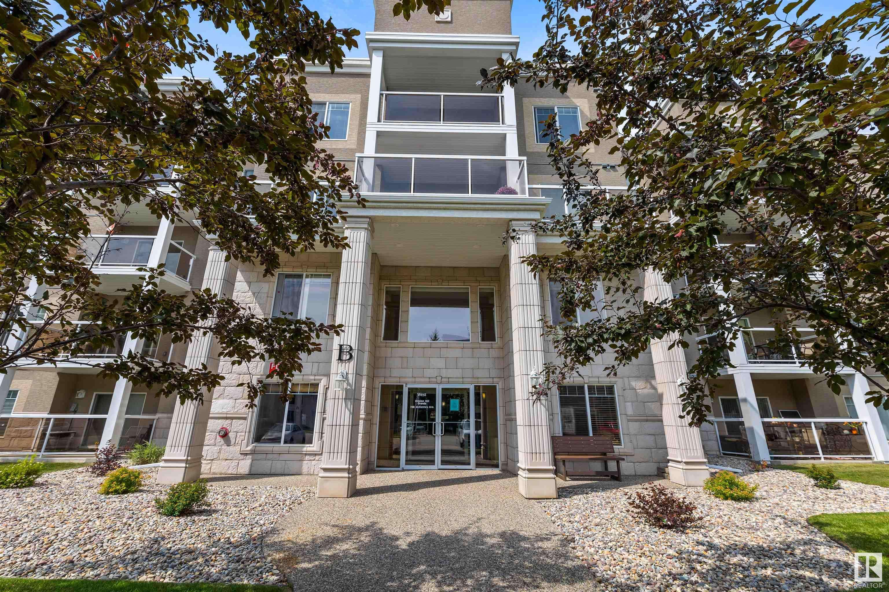 #444 78B MCKENNEY AV, St. Albert, AB T8N 7K3