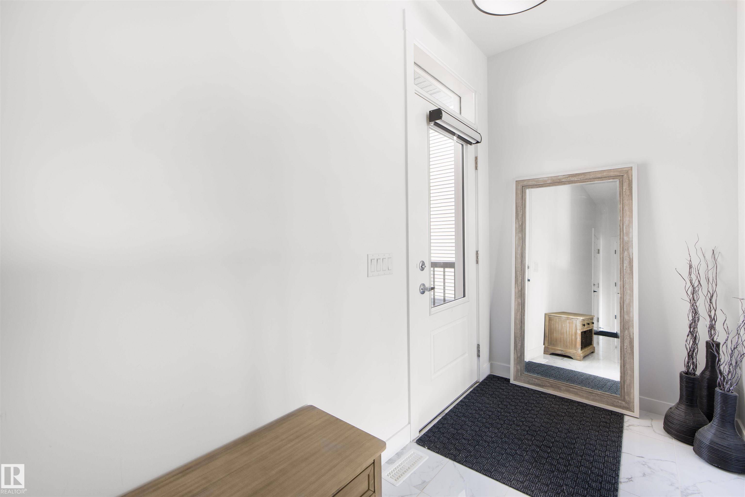 Edmonton, AB T6M 1K1,7141 EDGEMONT WY NW