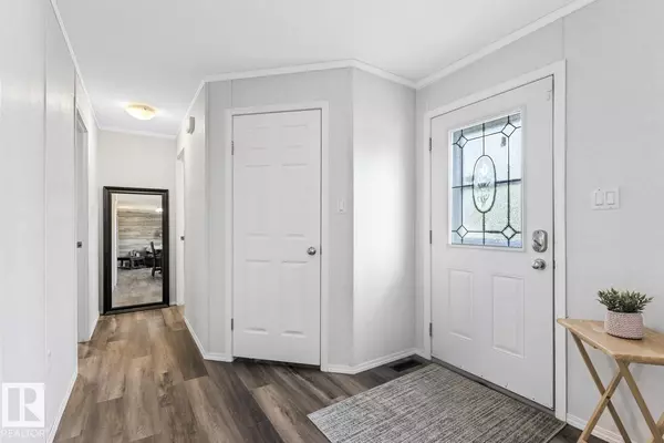 La Corey, AB T0A 2E0,4709 51 AV