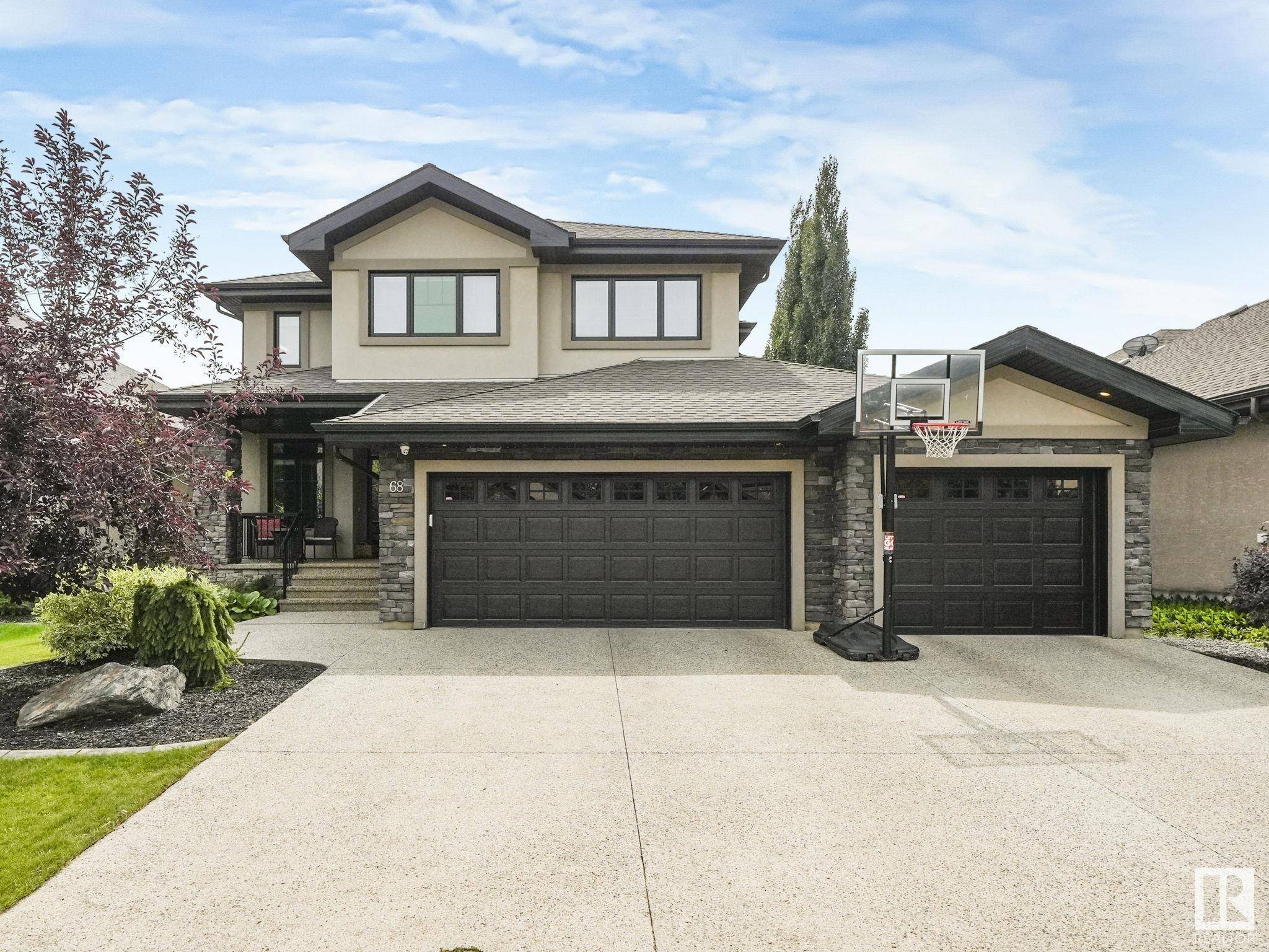 St. Albert, AB T8N 4E8,68 LACOMBE DR