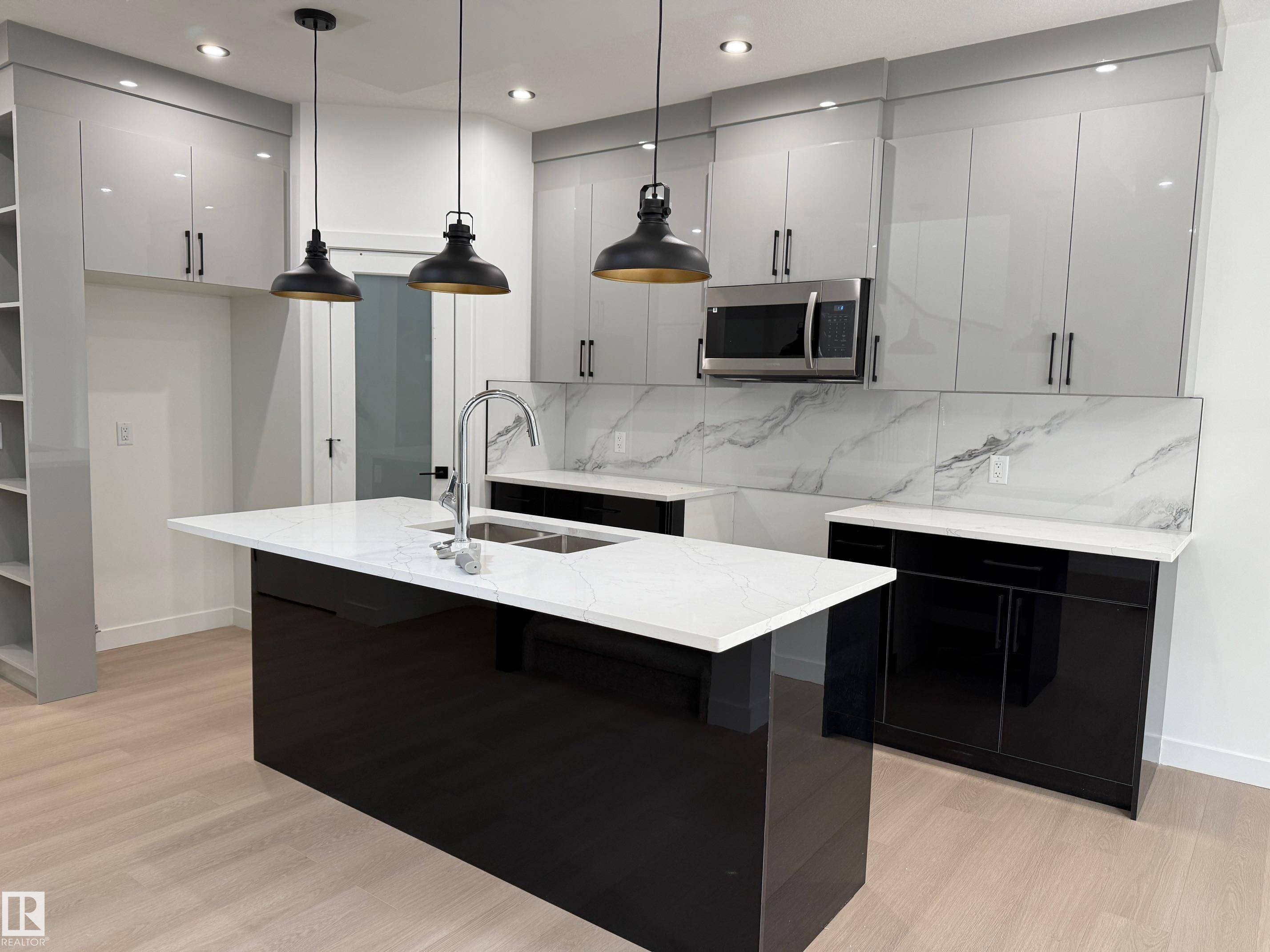 Beaumont, AB T6X 1H9,4912 46 ST