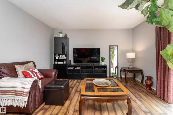 Edmonton, AB T5X 4H8,14035 121 ST NW