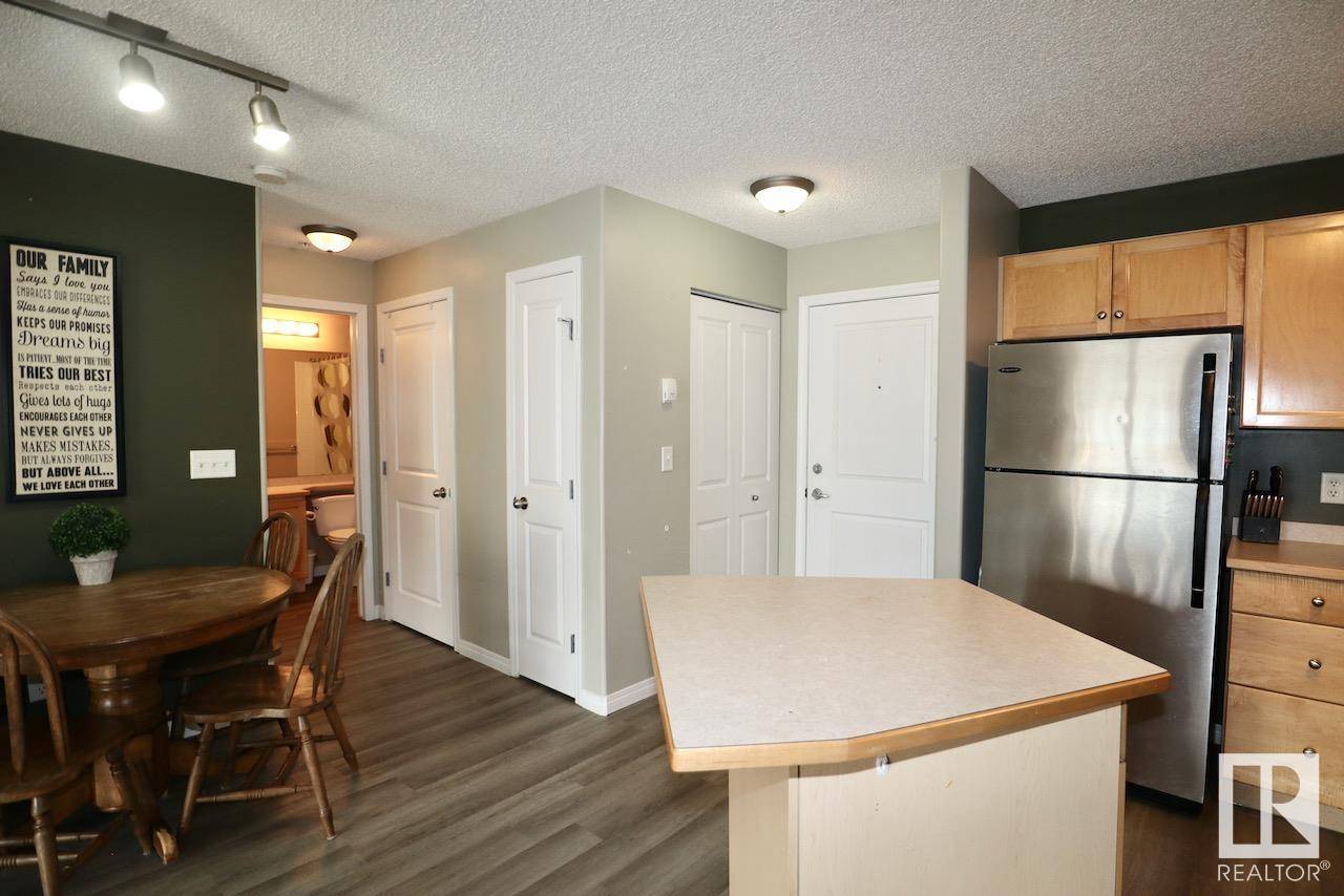 Edmonton, AB T6X 1J9,#104 245 EDWARDS DR SW