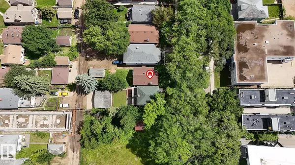 Edmonton, AB T6E 2E7,10820 83 AV NW