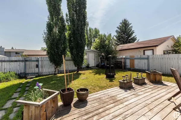 Edmonton, AB T5T 5G7,7311 189 ST NW