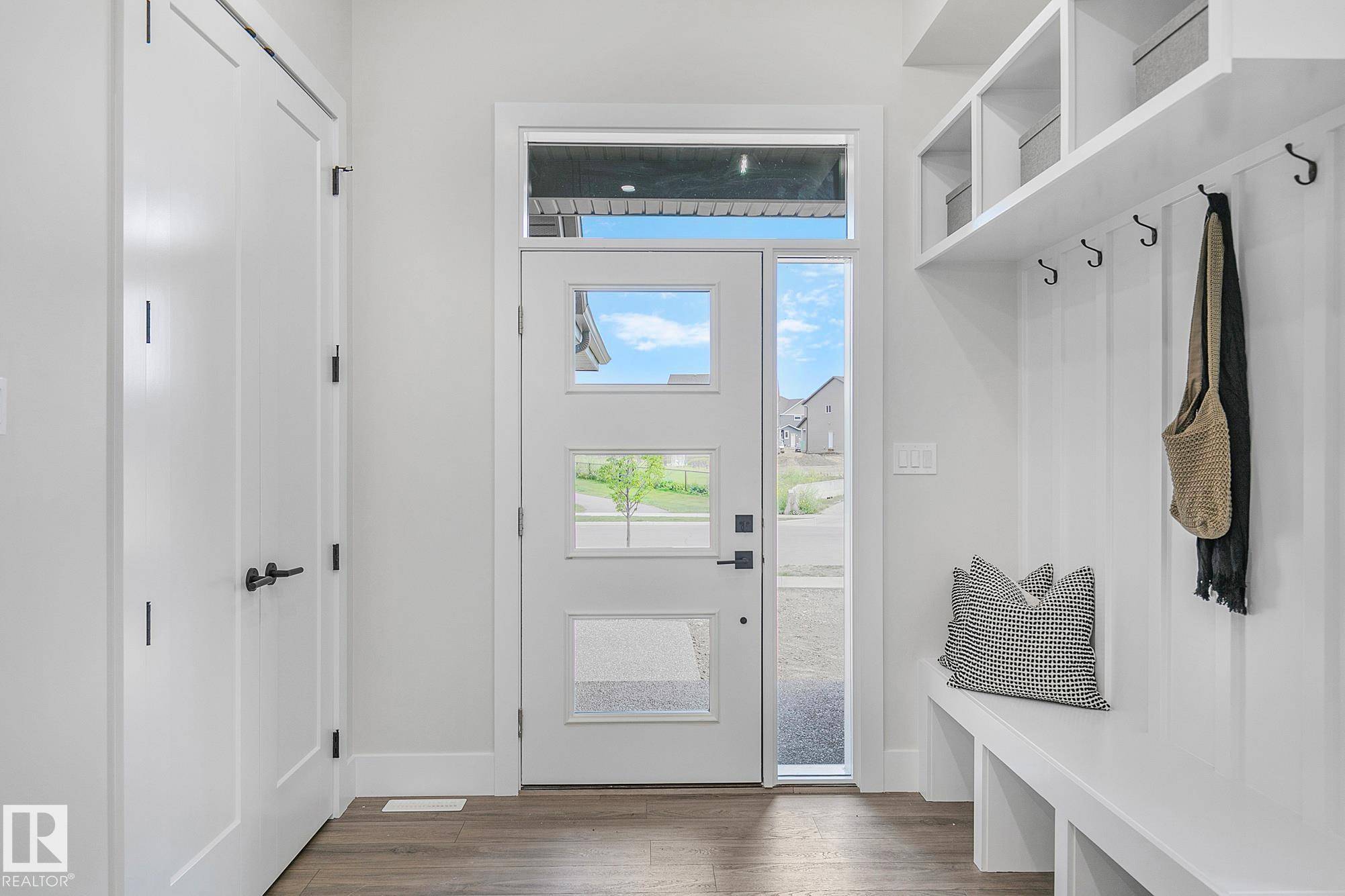 Edmonton, AB T6W 4A7,4694 CHEGWIN WD SW