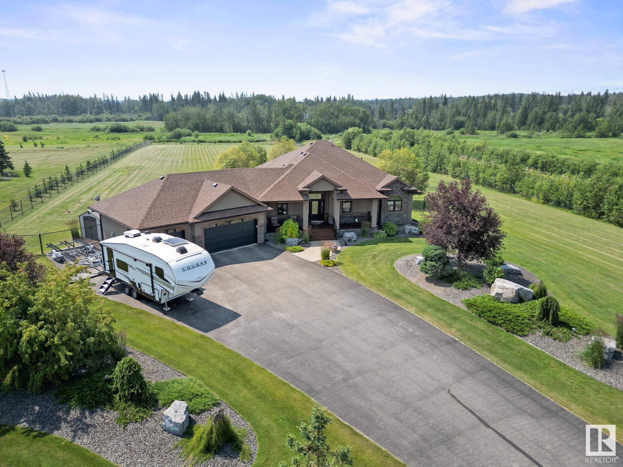 #8 27320 TWP ROAD 534, Rural Parkland County, AB T7X 3R9