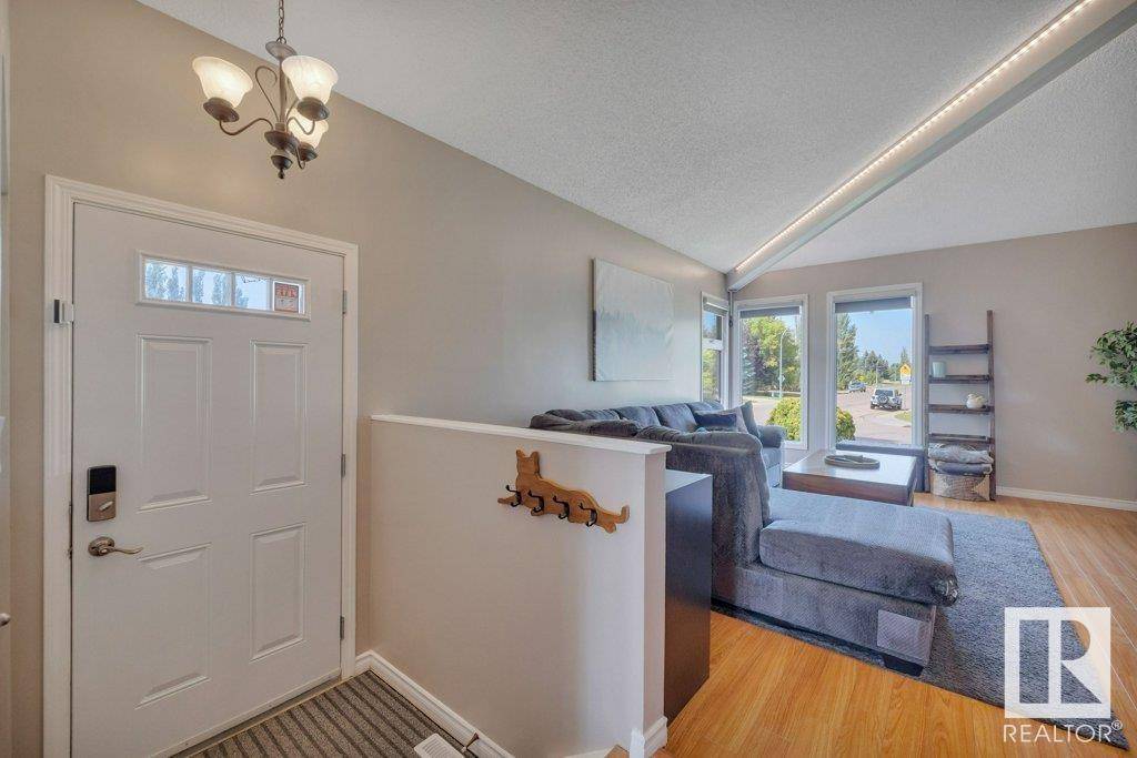 Beaumont, AB T4X 1C6,4301 54 ST