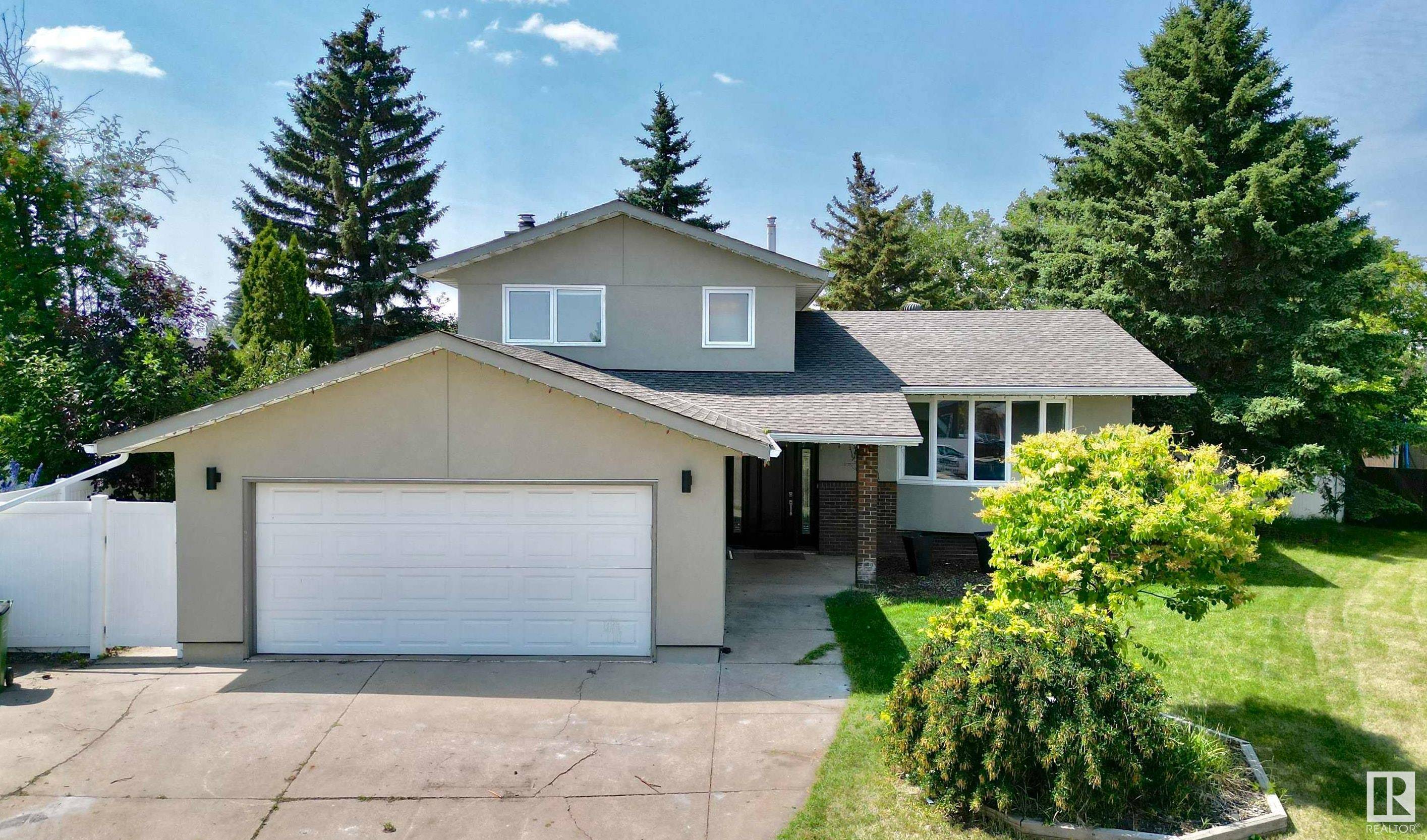 15020 55 ST NW, Edmonton, AB T5A 2L2