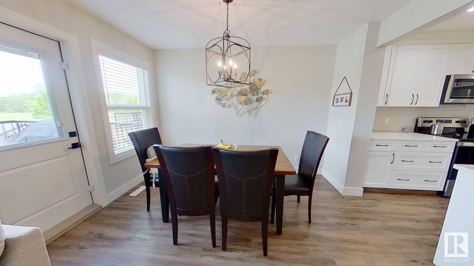 Leduc, AB T9E 1E9,922 MORRIS WY