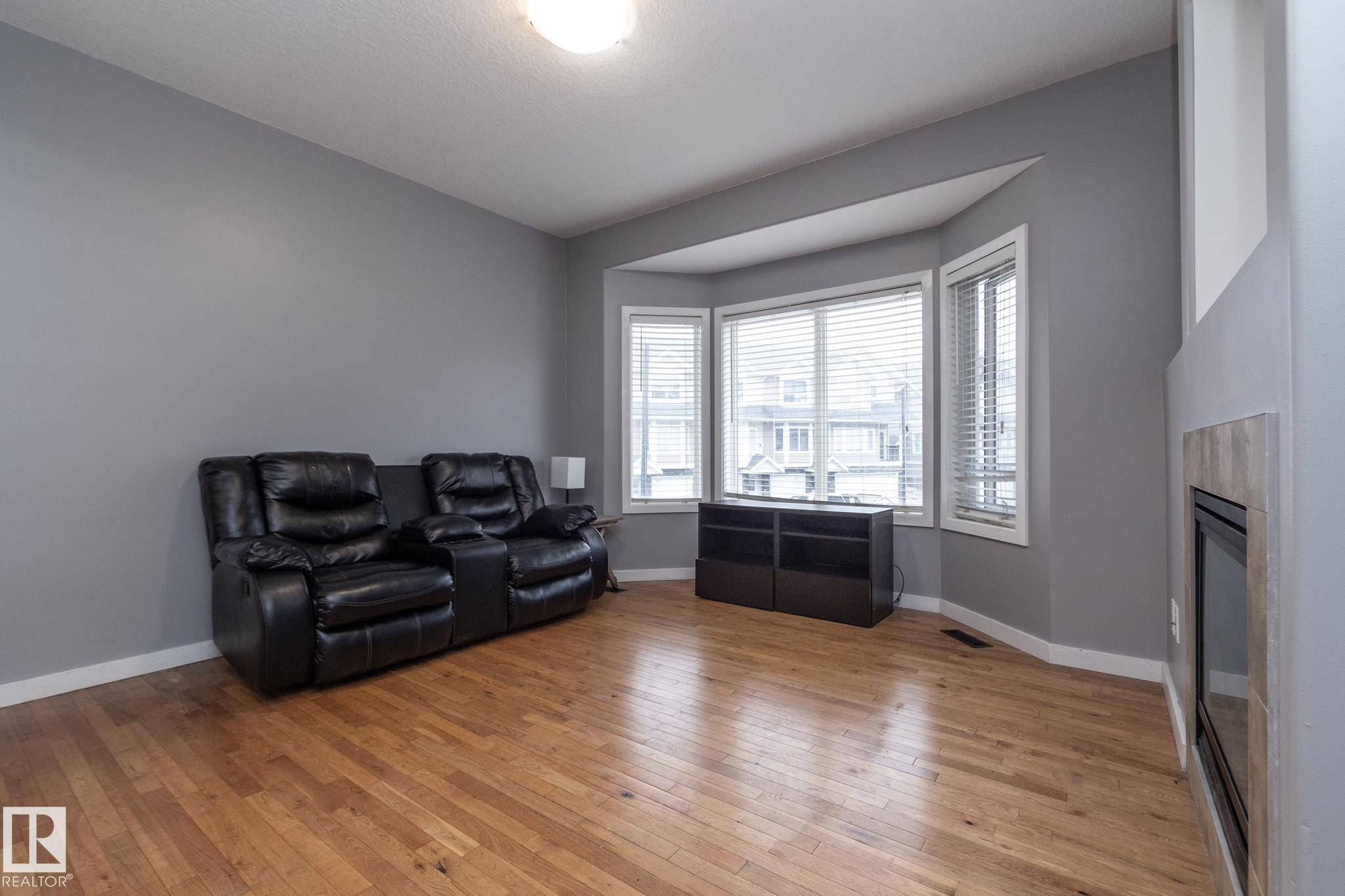 Edmonton, AB T6V 0B6,#3 13215 153 AV NW