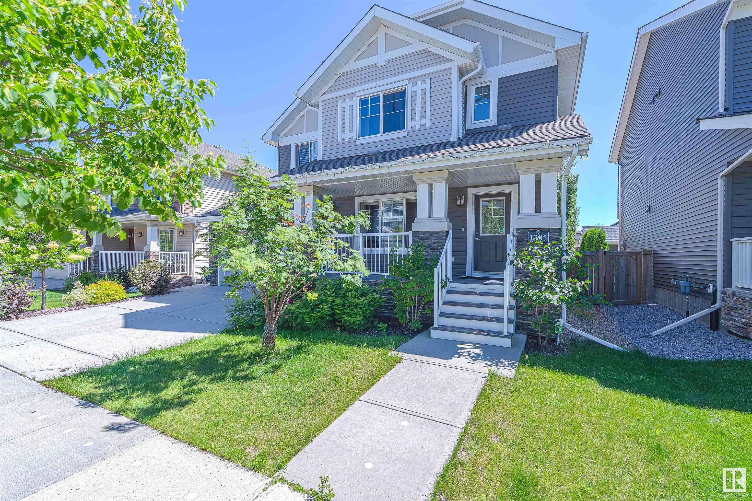 1205 162 ST SW, Edmonton, AB T6W 2L1