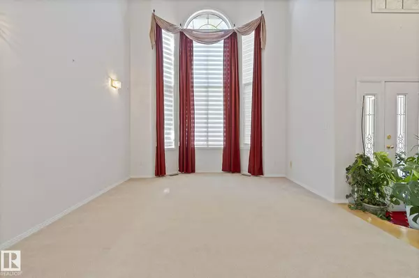 Edmonton, AB T6T 1K3,3676 30 ST NW