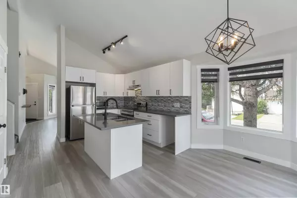 Edmonton, AB T5X 5Y4,17233 113A ST NW