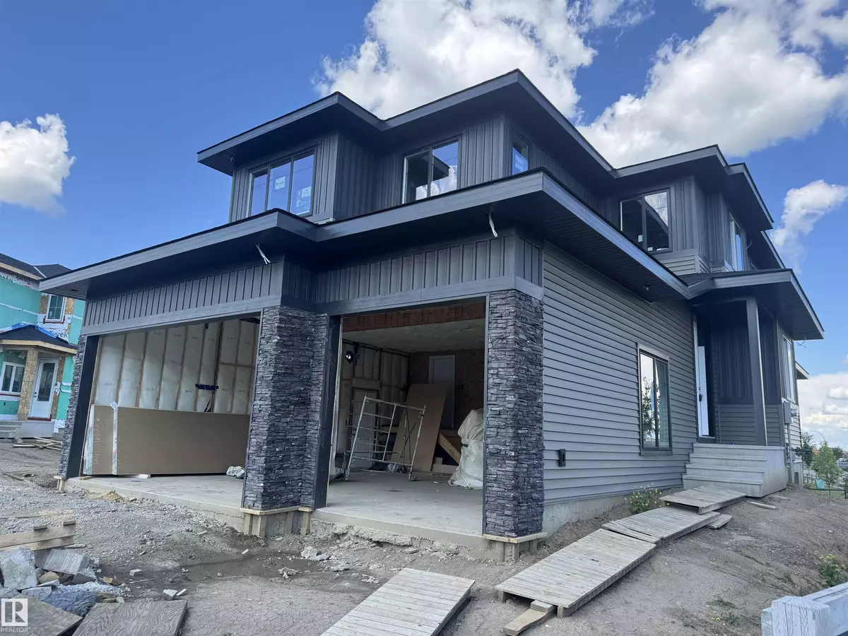 Spruce Grove, AB T7X 4P7,671 King ST NW
