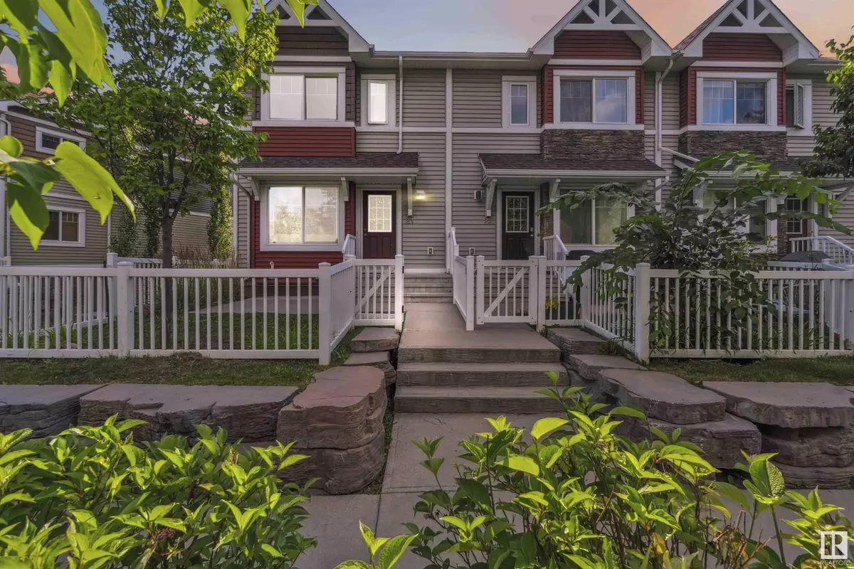 Edmonton, AB T5A 0Z6,#21 415 CLAREVIEW RD NW