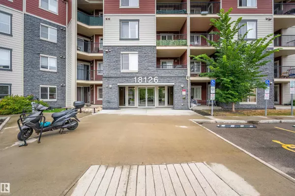 Edmonton, AB T5Z 0N7,#102 18126 77 ST NW