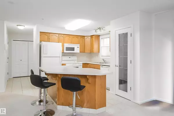 Edmonton, AB T6H 6A3,#119 12111 51 AV NW