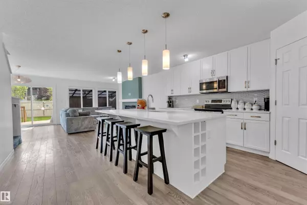 Edmonton, AB T6X 2B6,3521 CHERRY LANDING LD SW