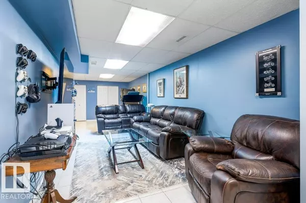 St. Albert, AB T8N 6C2,#5 50 LIBERTON DR