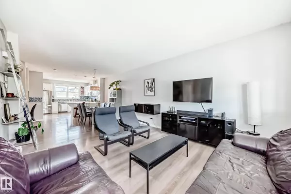 Edmonton, AB T6W 3A6,4231 PROWSE WY SW