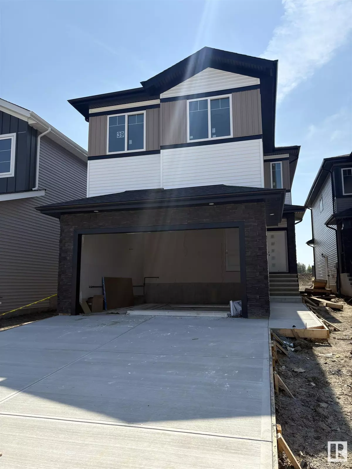 Spruce Grove, AB T7X 0W2,39 MEADOWGROVE LN
