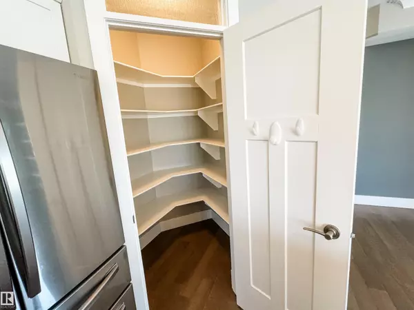 Drayton Valley, AB T7A 0C8,309, 5201 Brougham DR